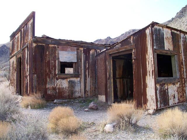 Remains of Leadfield on the road to Titus Canyon