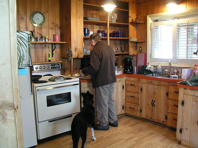 Our motel room is great! Jeff is starting to cook our first dinner at our home for three nights.